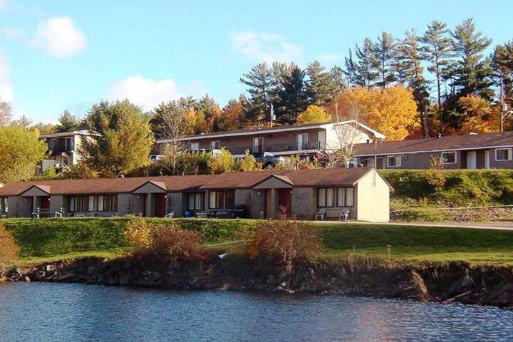 Photo of Valois Motel & Restaurant