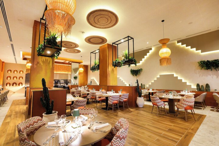 Dining 177 of 223