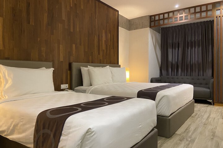 Room 33 of 52