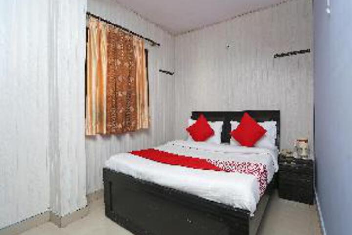 Room 3 of 5