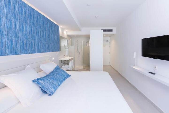 Room 76 of 282