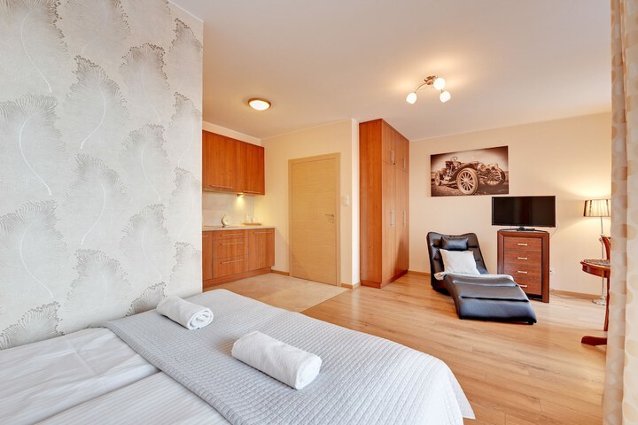 Room 26 of 346