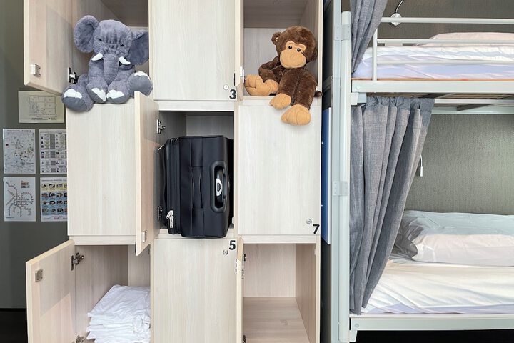 Room 11 of 24