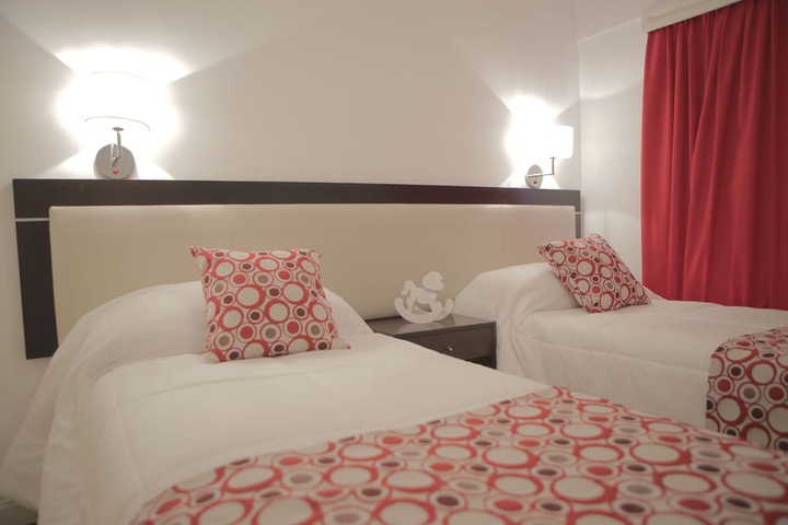 Room 4 of 37