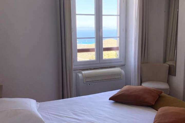 Room 4 of 59