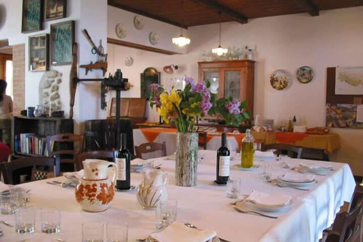 Dining 58 of 98