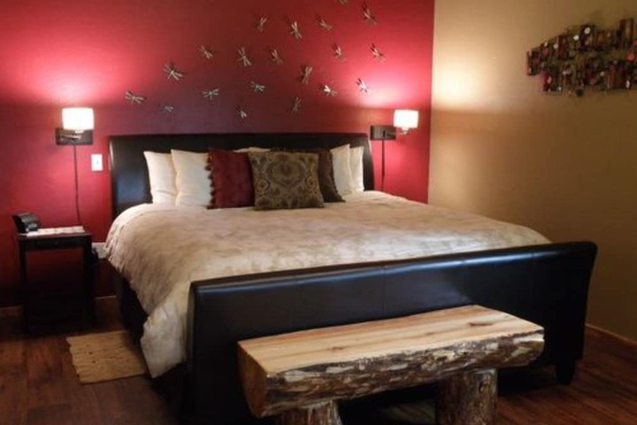 Room 9 of 36