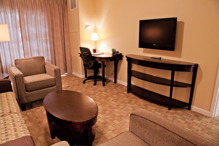 Room 14 of 32