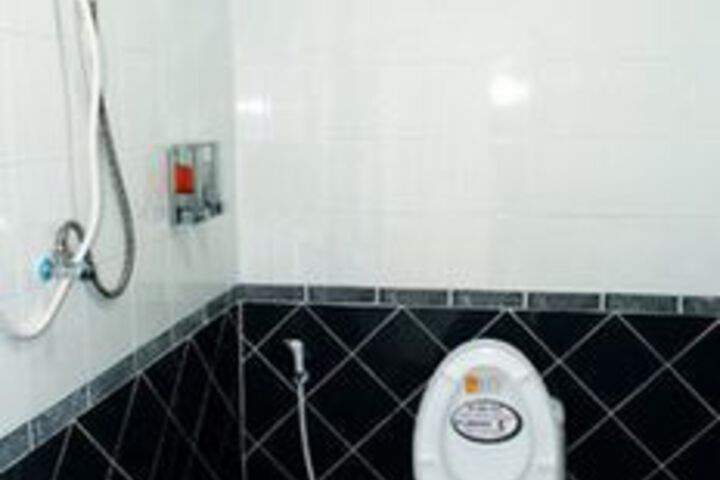 Room 8 of 39