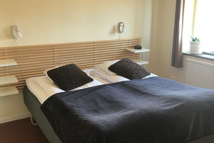 Room 17 of 56