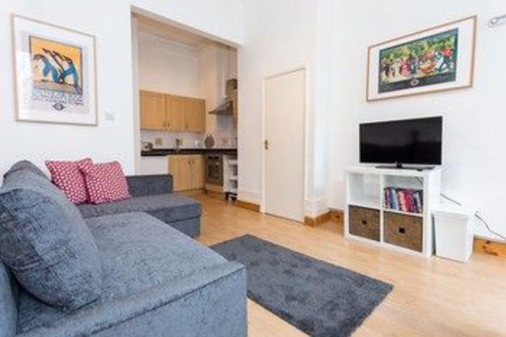 1 Bedroom Flat in Bayswater Accommodates 4