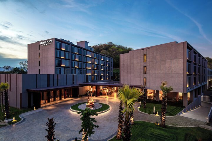 Photo of Crowne Plaza Labuan Bajo by IHG