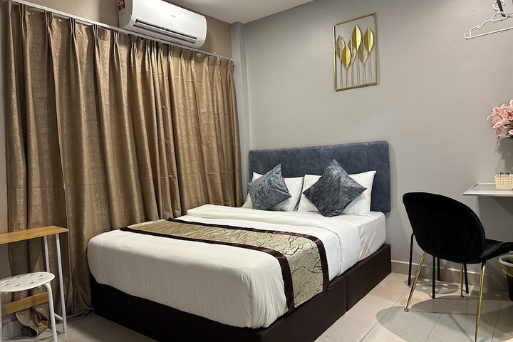 Room 31 of 80