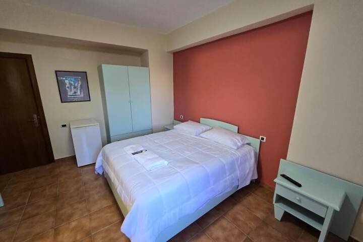 Room 17 of 51