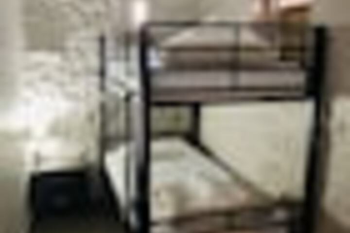 Room 11 of 243
