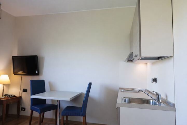 Room 34 of 105