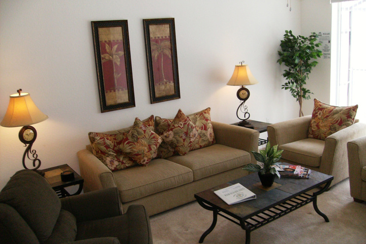 Room 4 of 11
