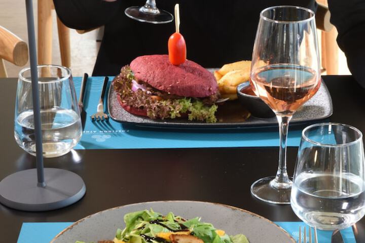 Dining 65 of 105