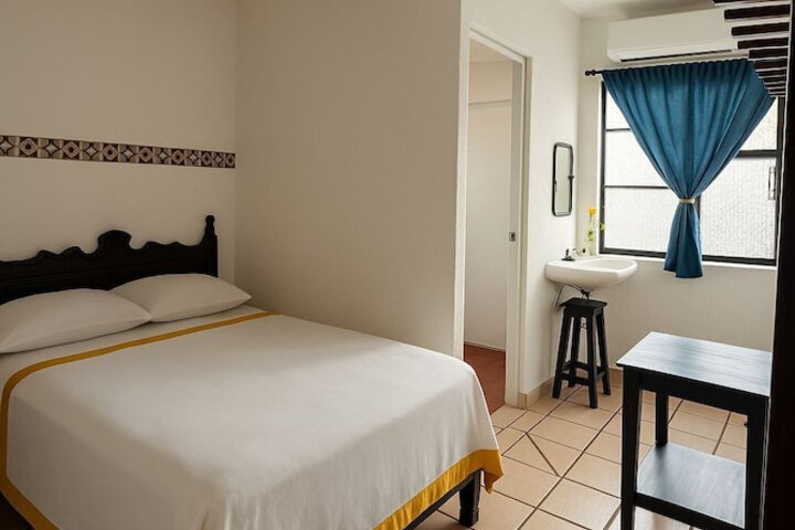Room 9 of 45