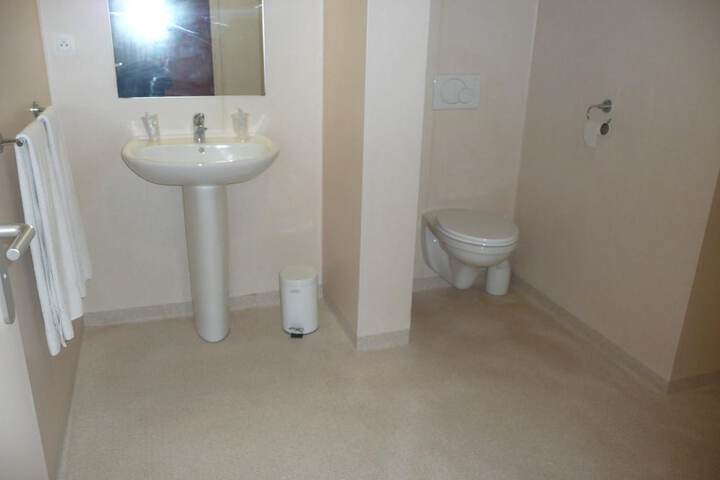 Room 26 of 59