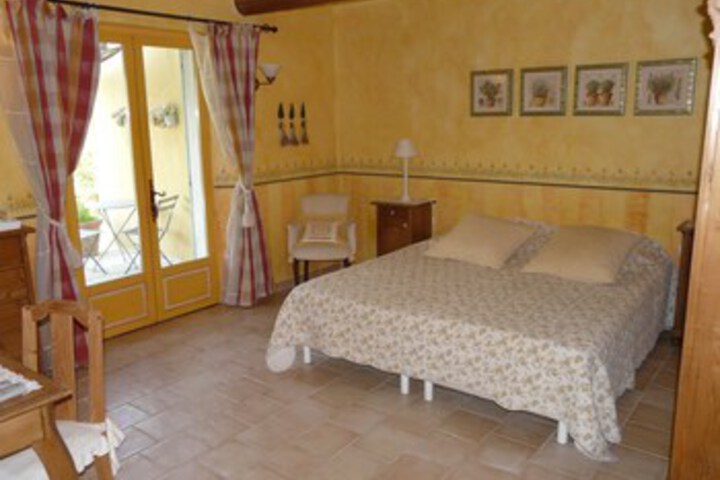 Room 21 of 27