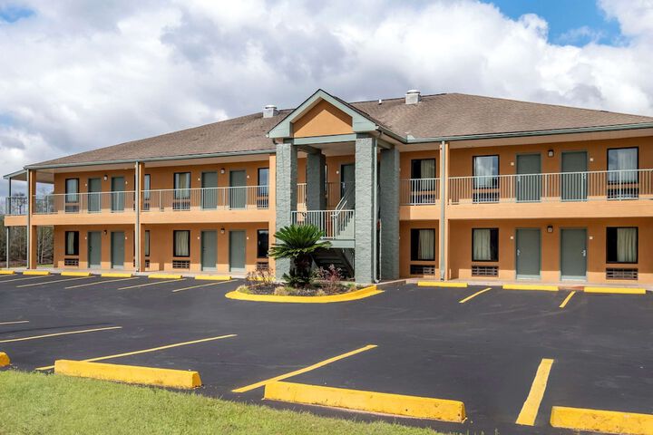 Hotel 26 of 28