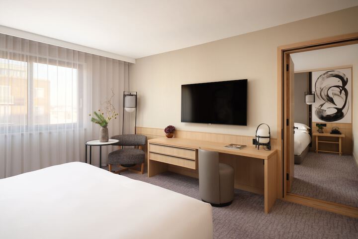 Room 19 of 82