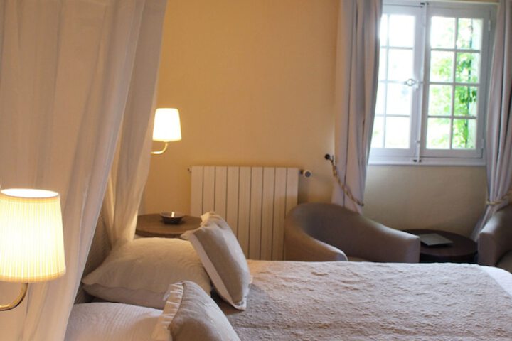 Room 10 of 94