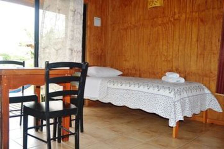 Room 9 of 18