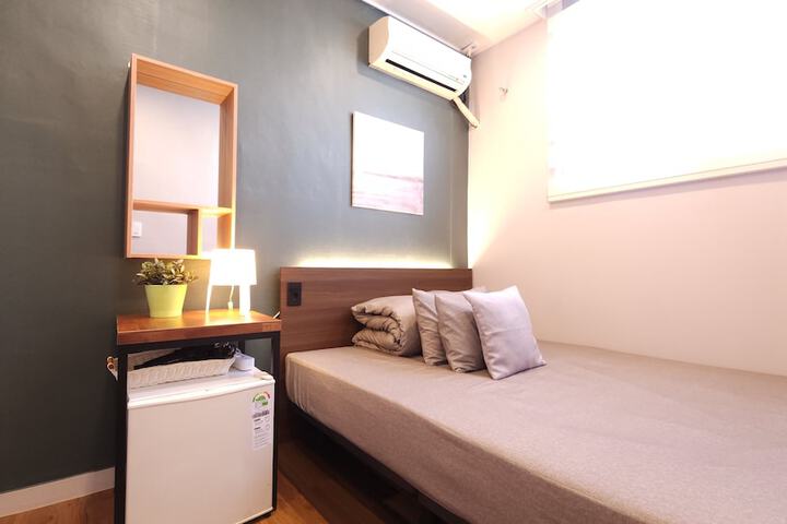 Room 15 of 58