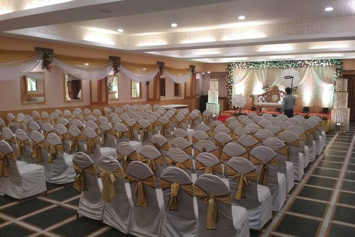 Ballroom/Hall 25 of 30