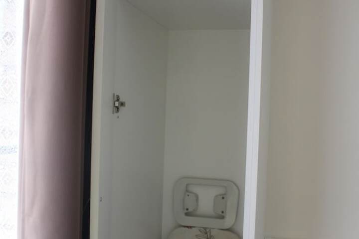 Room 12 of 46