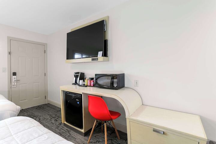Room 22 of 43