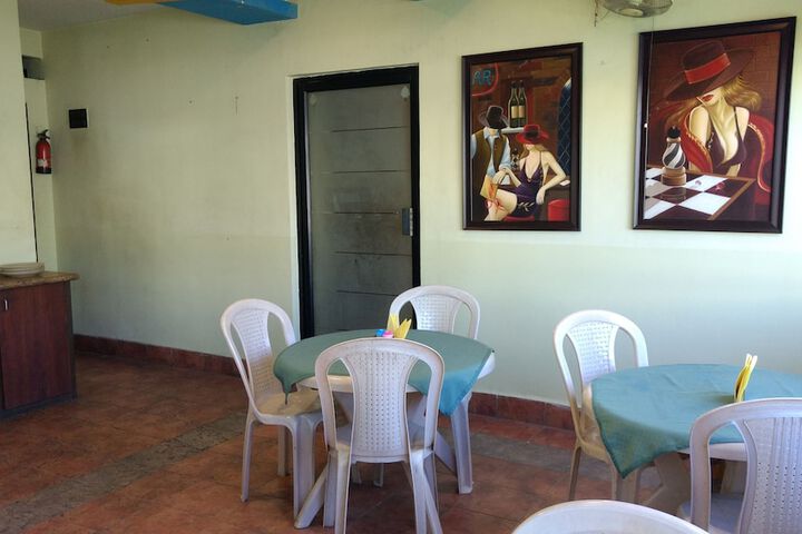 Dining 78 of 111