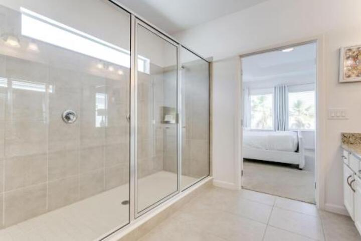 Aco Premium Five Bd With Pool Spa &  Game Room in Kissimmee, FL