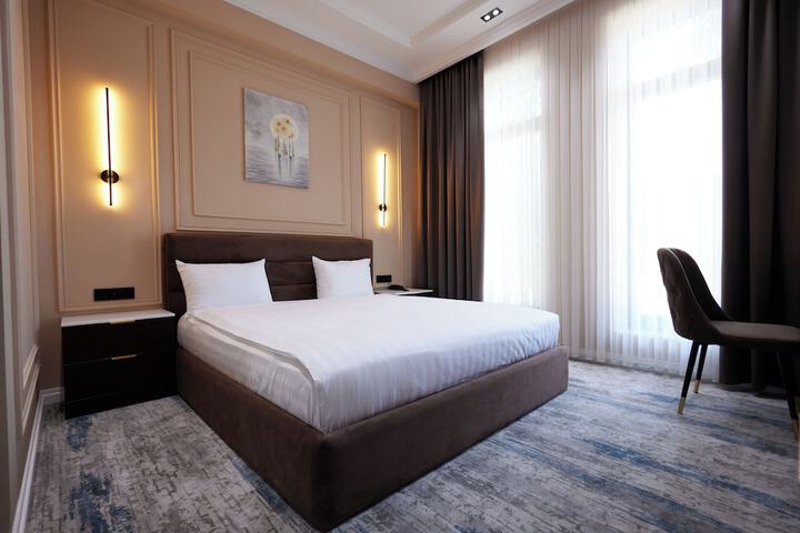 Room 6 of 40