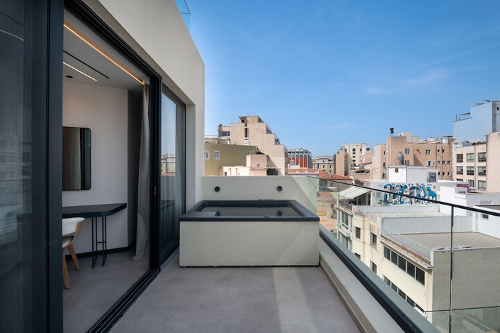 Terrace/Patio 56 of 57