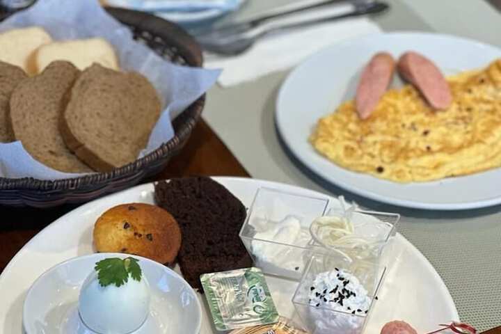 Breakfast/Coffee Service 65 of 78