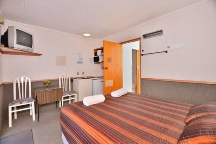 Room 21 of 48