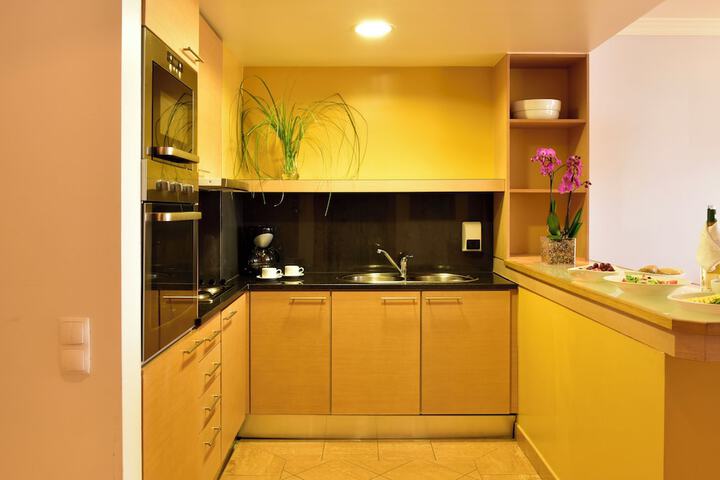 Private kitchenette