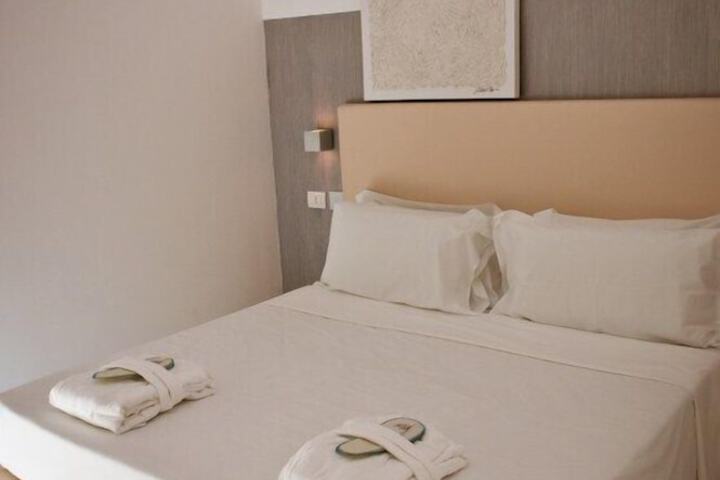Room 35 of 70