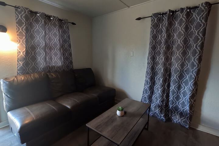 Room 50 of 66