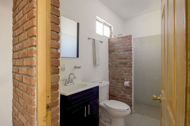 Room 16 of 27