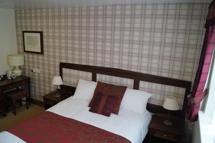 Room 3 of 51