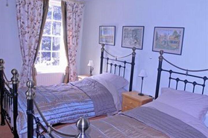 Room 6 of 14