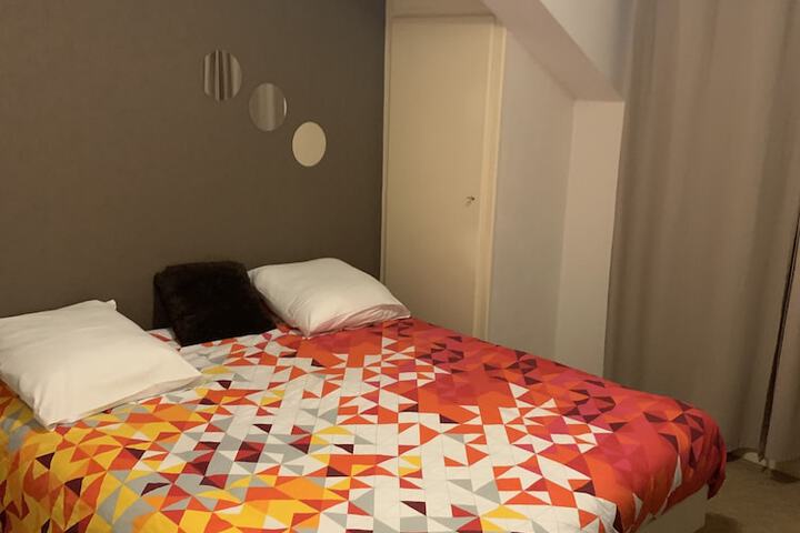 Room 9 of 31