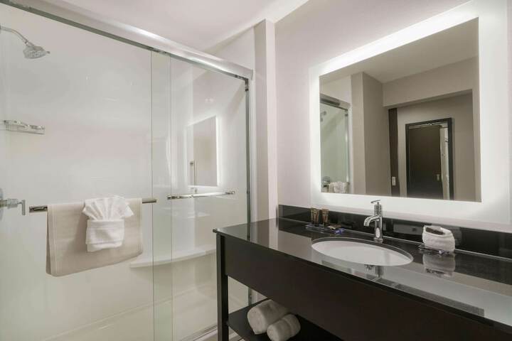 Room 20 of 32