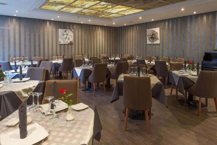 Dining Photos