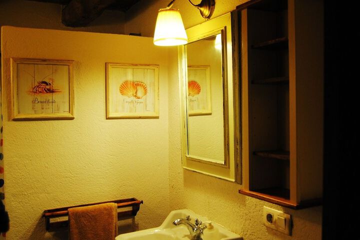 Room 24 of 24