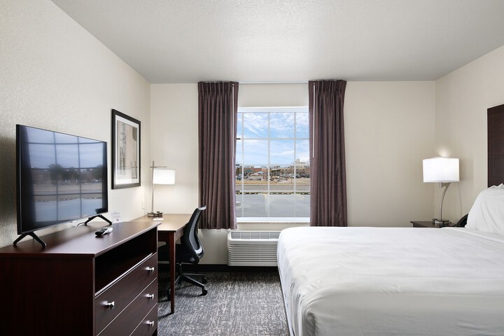 Room 28 of 79